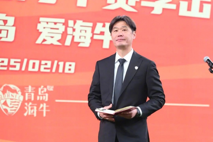  多名媒體人士點(diǎn)評海牛：引援老中青都有，就看李霄鵬的捏合能力了