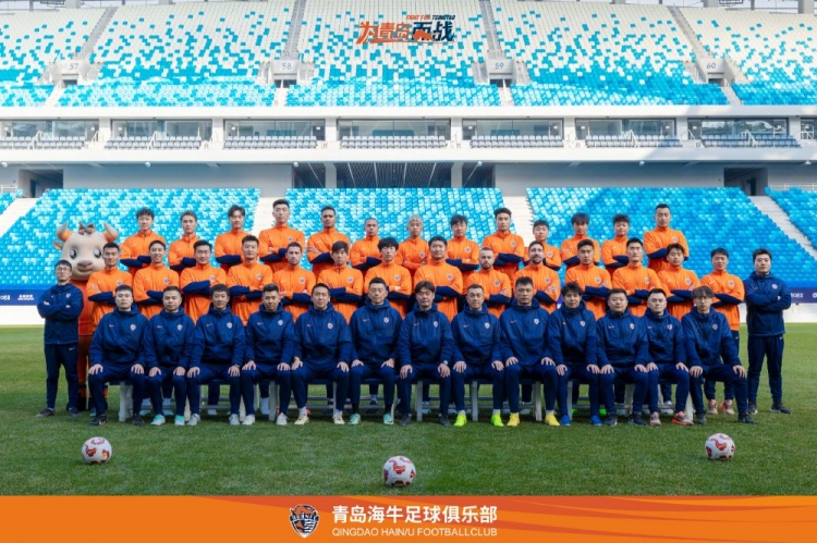  青島海牛一線隊(duì)名單：老將鄭龍、薩里奇坐鎮(zhèn)，金洋洋等新援在列