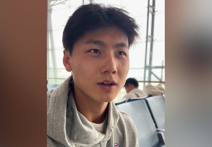  為何半場過后不久被換下？毛偉杰：兩條腿特別緊，李導(dǎo)怕我受傷