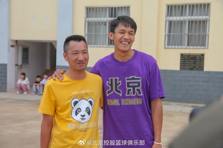  那一封信的故事還在延續(xù) 矣進宏母校的師生們來到北京了！