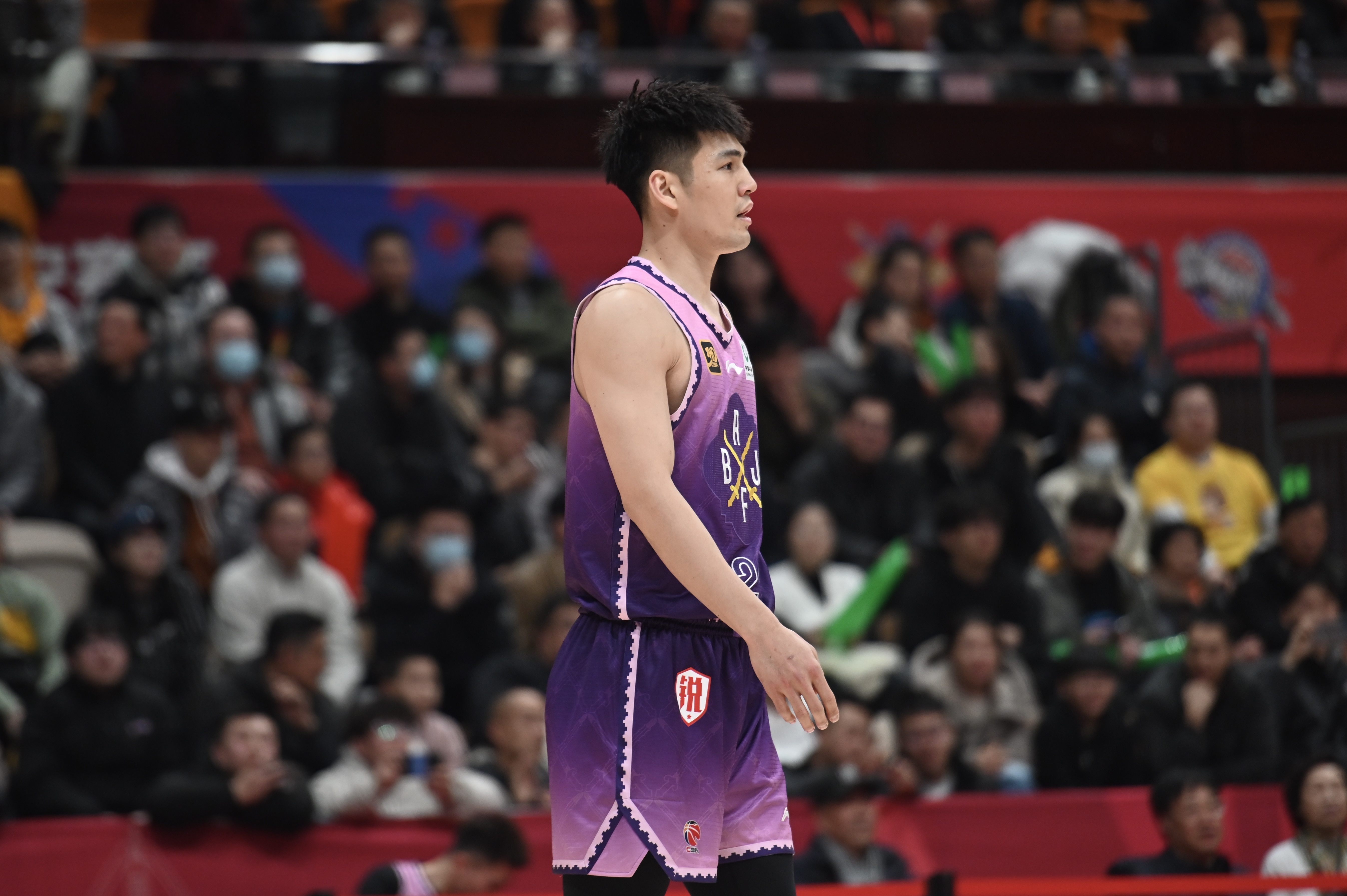  表現(xiàn)可以！陳國(guó)豪8中5拿到13分3板1斷